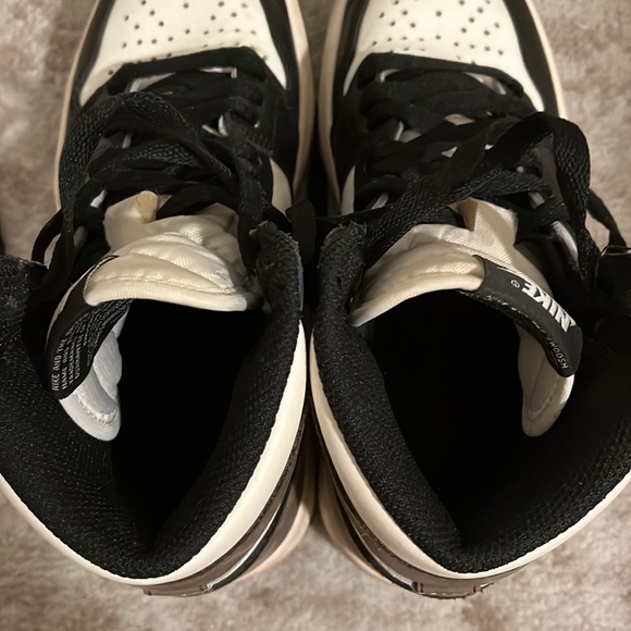 Air Jordan 1 Retro High OG Dark Mocha - Picture 6 of 6